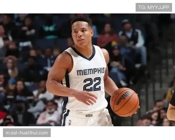 魔术险胜开拓者，贝恩压哨三分绝杀引领NBA赛场经典战役